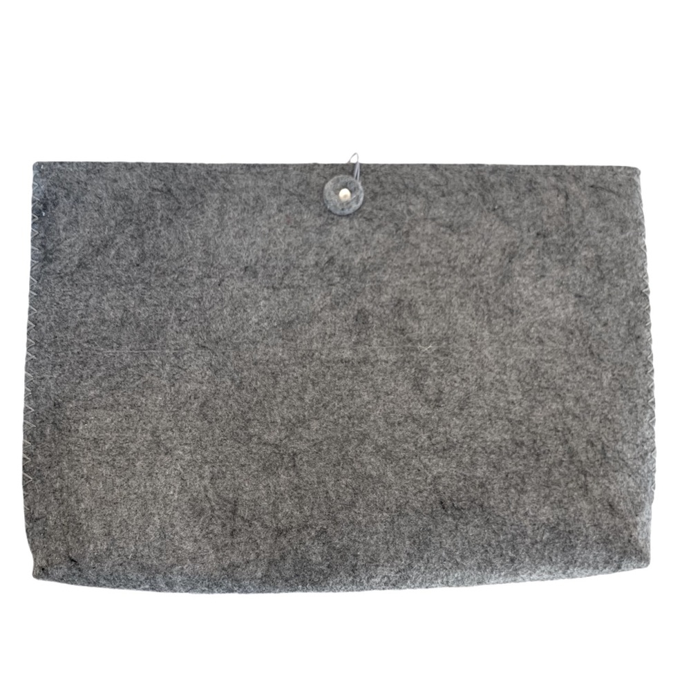 Gray Felt Sleeve Carry satchel.
